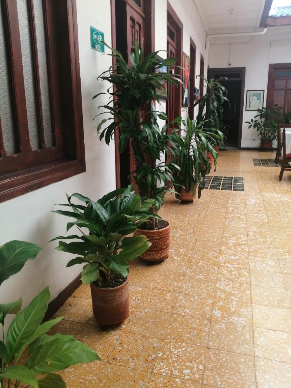 Hotel La Republica Manizales Ngoại thất bức ảnh