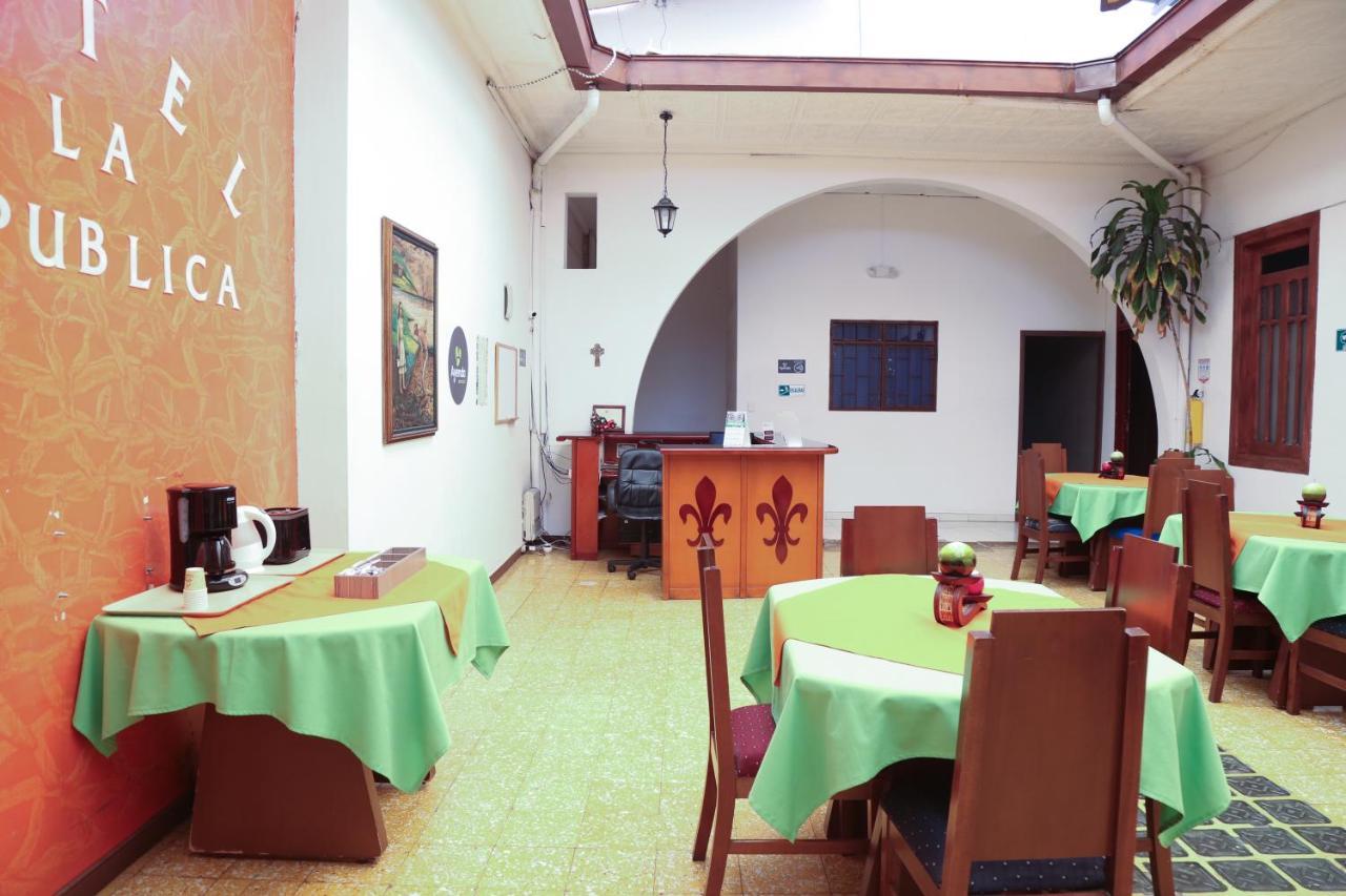 Hotel La Republica Manizales Ngoại thất bức ảnh